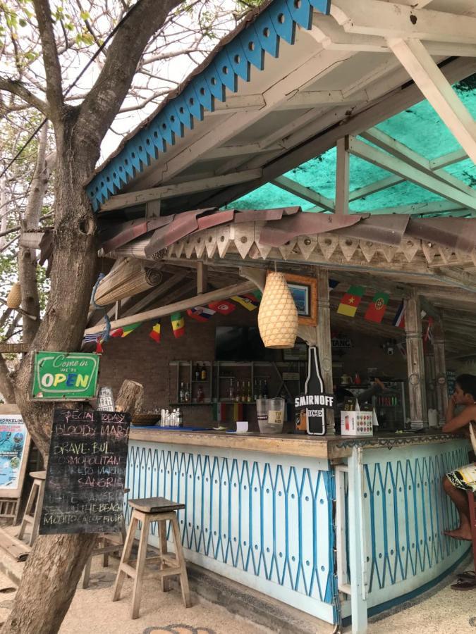 The Exile Sunset Bar & Bungalow Гили Траванган Экстерьер фото